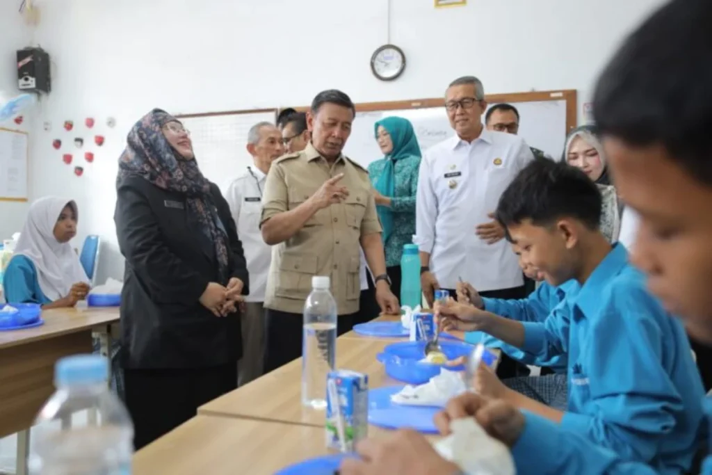 uji coba makan bergizi gratis