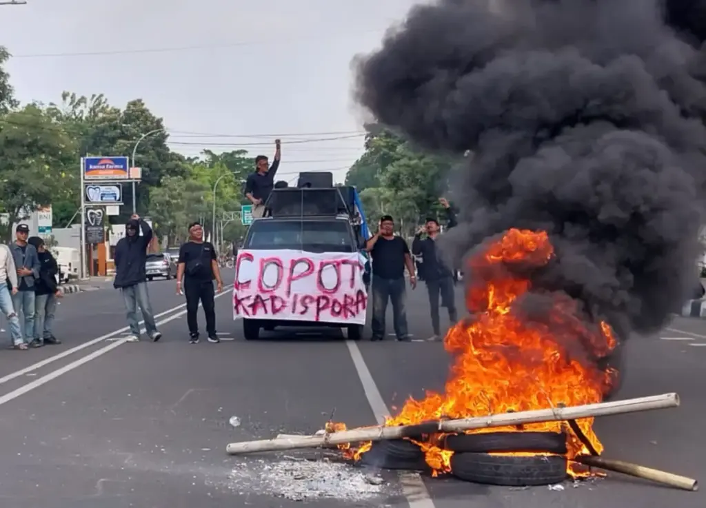 demo KNPI