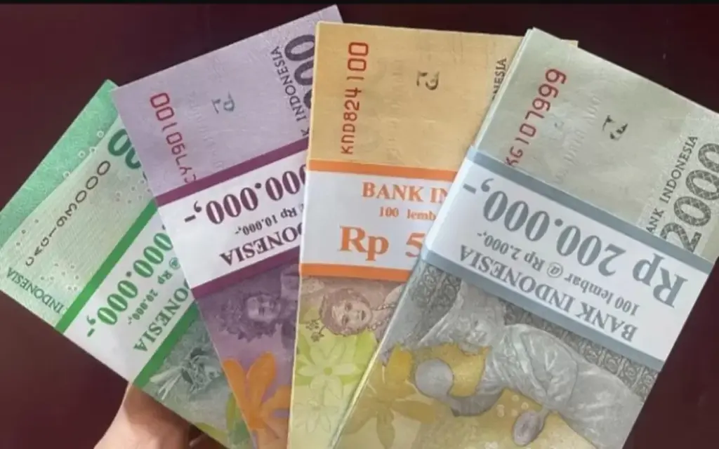 ilustrasi uang