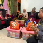 ke rumah korban