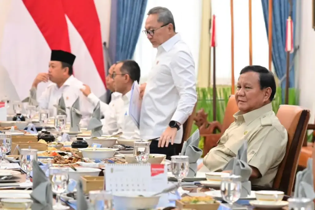 Paket ekonomi