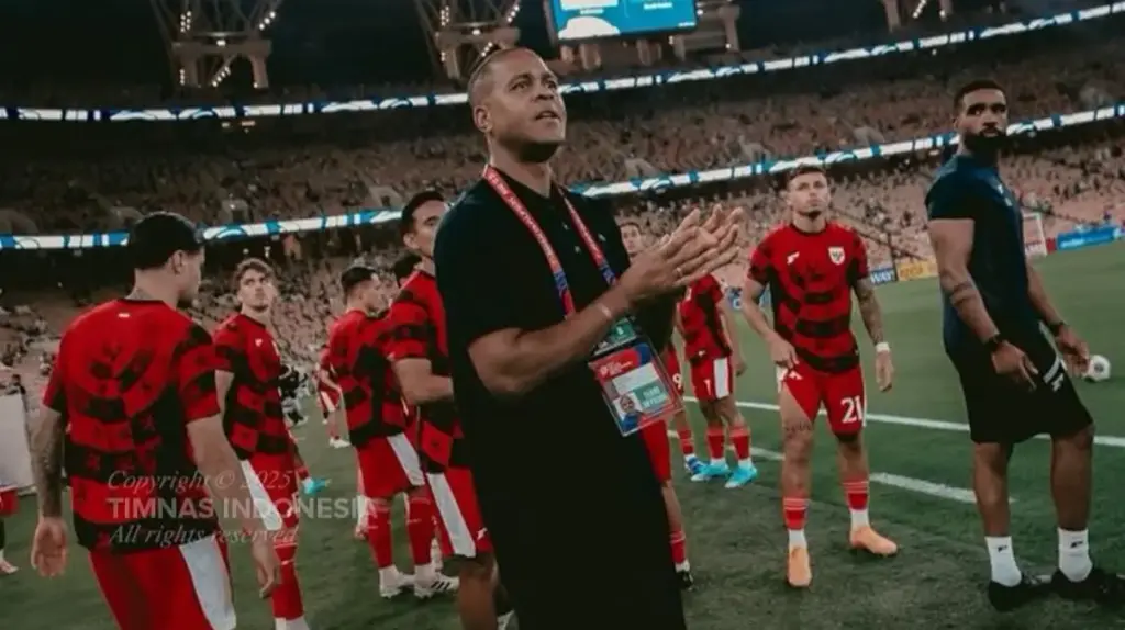 Analisis Pakar: Kluivert Dipecat Karena Gagal Pahami Sepak Bola Indonesia Dipecat