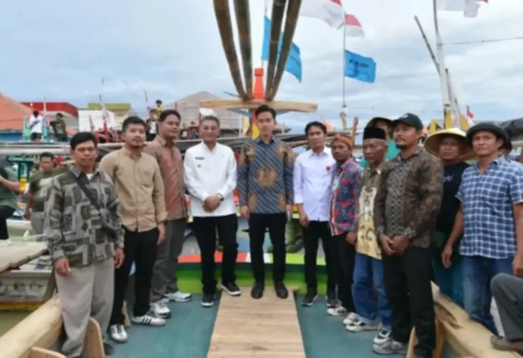 Wapres Gibran Dengar Curhat Nelayan Cirebon: Sungai Dangkal hingga Utang Tengkulak Hadir di Cirebon