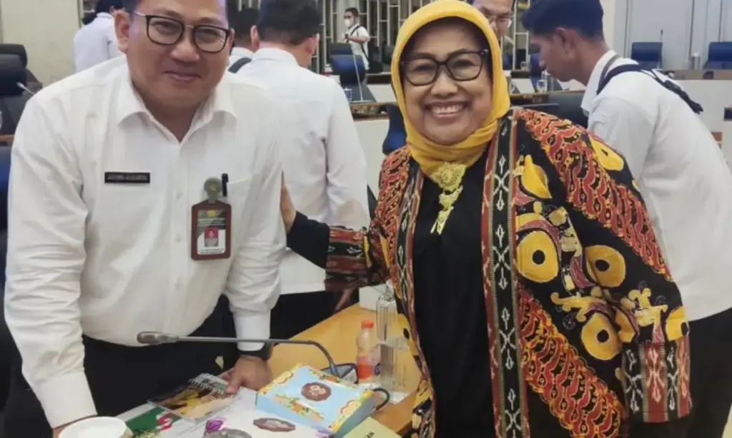 Endang Thohari Blusukan 5 Jam ke Pelosok: Petani Cianjur Teriak Pupuk dan Infrastruktur Rusak Endang-Setywati-Thohari