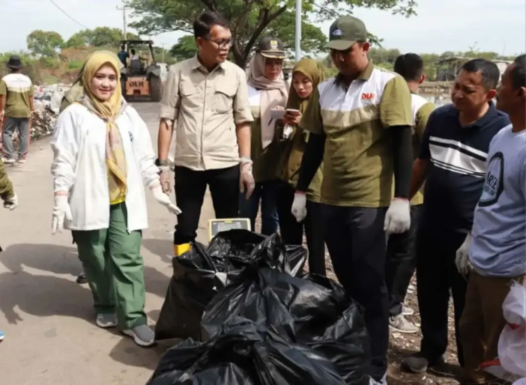 Pemkot Cirebon Perkuat Pengelolaan Sampah dari Hulu ke Hilir Bersih bersih