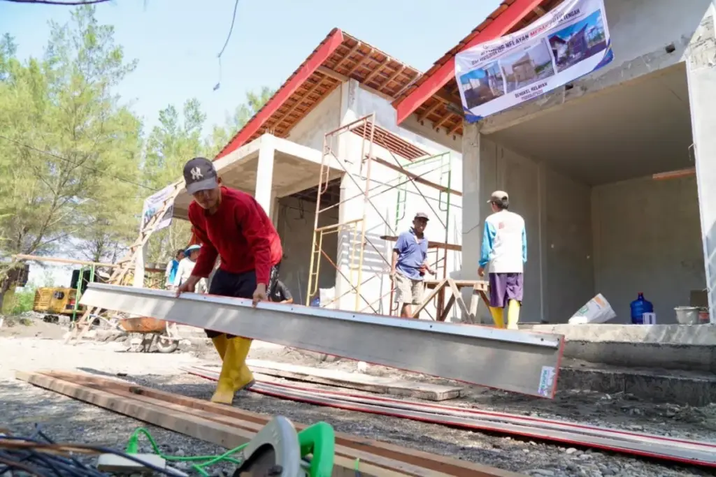 Kampung-Nelayan-Merah-Putih