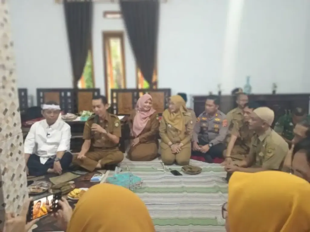 Tinjau-Mahasiswa-Unpad-KKN