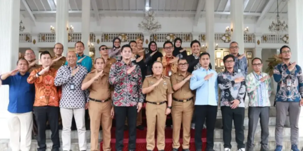 OJK-Cirebon-Sinergi-dengan-Pemkab-Kuningan