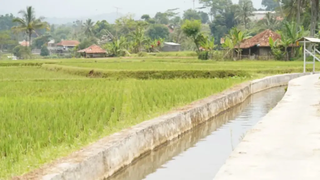 Sistem-Irigasi-Jaga-Ketahanan-Pangan