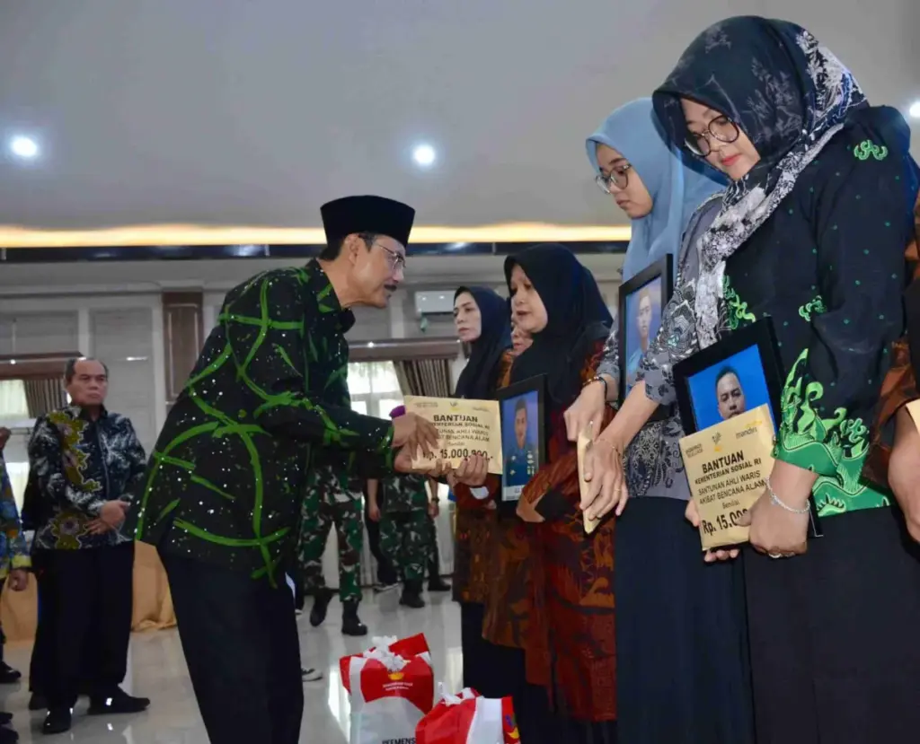 Mensos-Saifullah-Yusuf-Gus-Ipul