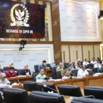 Gaji Rp2 Juta Dianggap Mampu? Komisi IX DPR Bongkar Sengkarut Data Desil 6 BPJS Kesehatan Komisi-IX-DPR-RI-Bersama-Menkes-Bahas-Kriteria-Desil-6-BPJS-Kesehatan