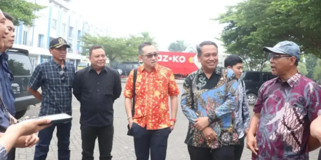 Sengkarut Batas Wilayah Kota-Kabupaten Cirebon, Satpol PP Kecolongan Bangunan Liar di Jalur Hijau DPRD-Kota-Cirebon