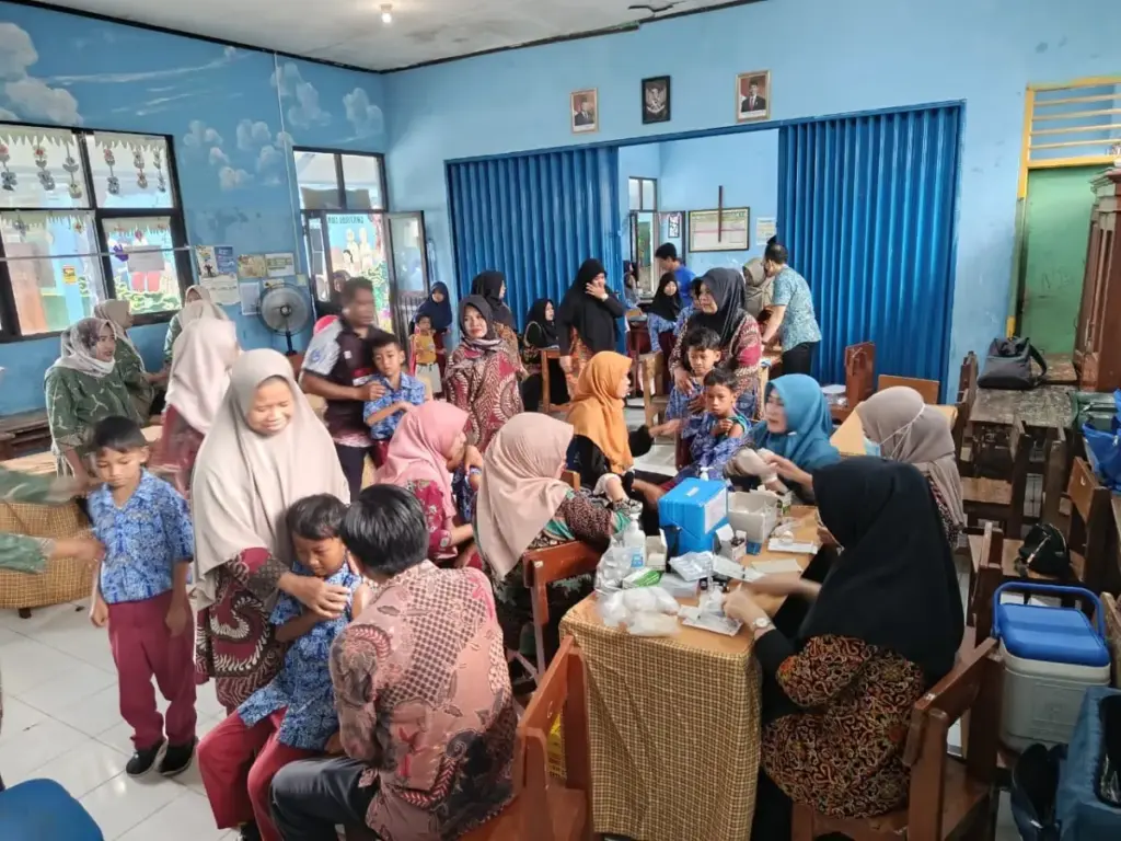 Vaksinasi-Campak-Rubella