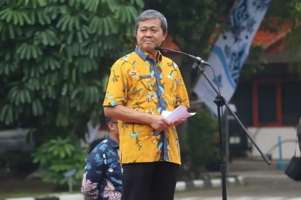 Sekda-Kota-Cirenln-Sumanto