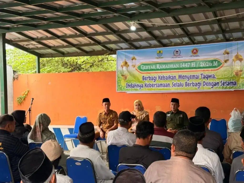 Wakil-Wali-Kota-Cirevon-Siti-Farida