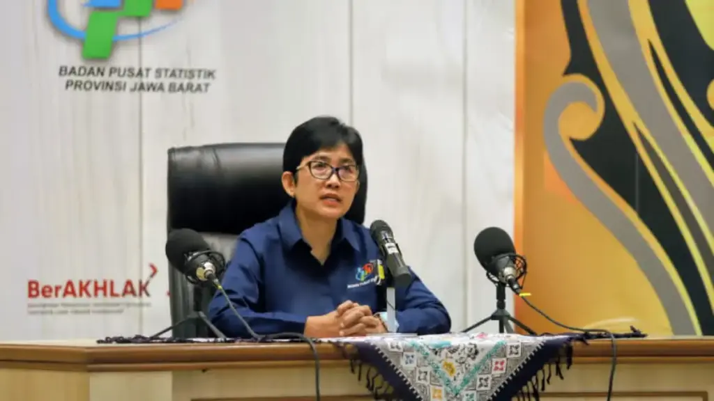 Kepala-BPS-Jabar-Margaretha-Ari-Anggorowati