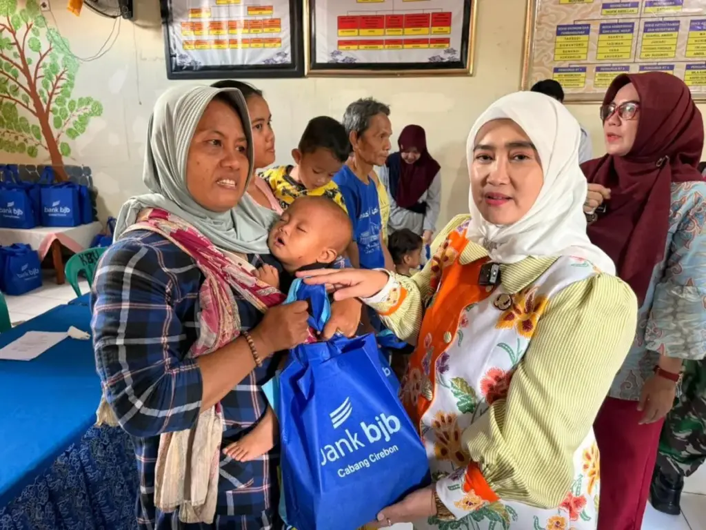 Wakil-Wali-Kota-Cirevon-Siti-Farida