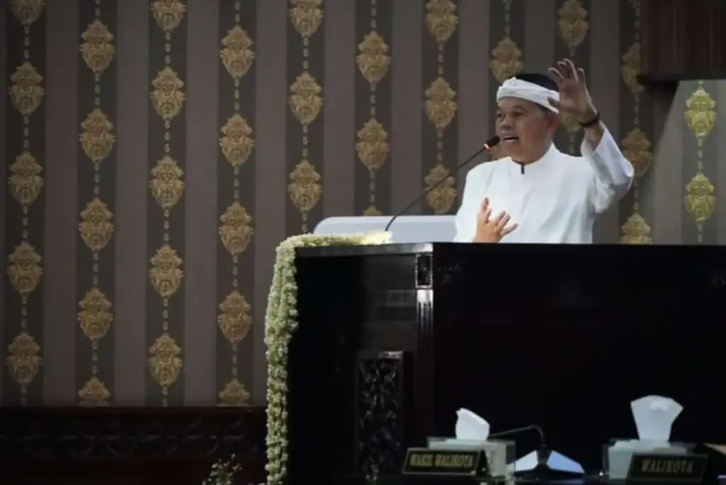 Gubernur-Dedi-Mulyadi