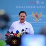 Jurus Irit BBM: Pemerintah Godok WFH 1 Hari Sepekan Pasca Lebaran 2026 Menko-Perekonomian-Airlangga-Hartarto