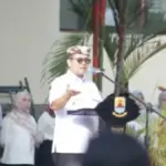 Bupati-Cirebon-Imron