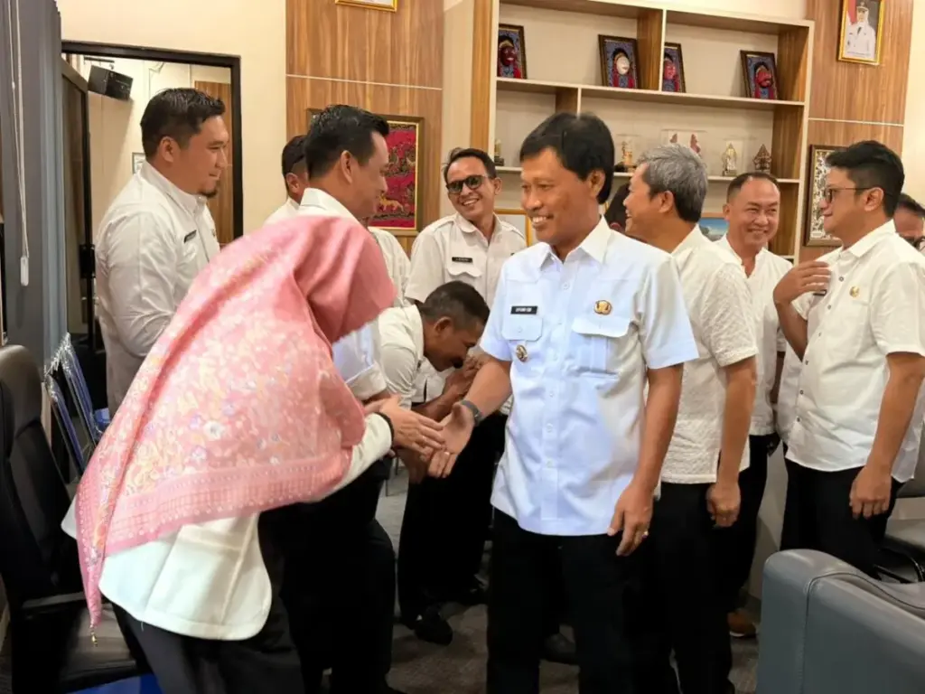 Wali-Kota-Cirebon-Effendi-Edo