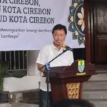 Wali Kota Cirebon Sentil Budaya 'Peta-petaan' di Instansi: Kerja Itu untuk Rakyat, Bukan Kelompok! Wali-Kota-Cirebon-Effendi-Edo