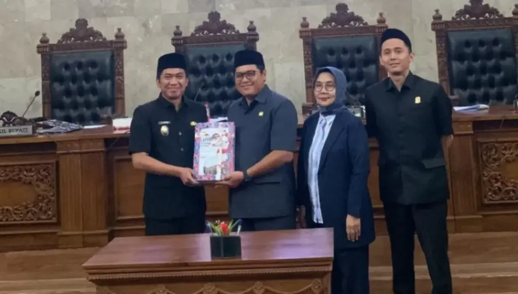 DPRD Kabupaten Cirebon "Bedah" LKPJ 2025: Uji Nyata Akuntabilitas dan Rapor Kinerja Pemerintah DPRD-Kabupaten-Cirebon