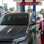 Menkeu Jamin Harga BBM Subsidi Tak Naik hingga Akhir 2026, Warga Pantura Bisa Bernapas Lega Pengisian-BBM-SPBU