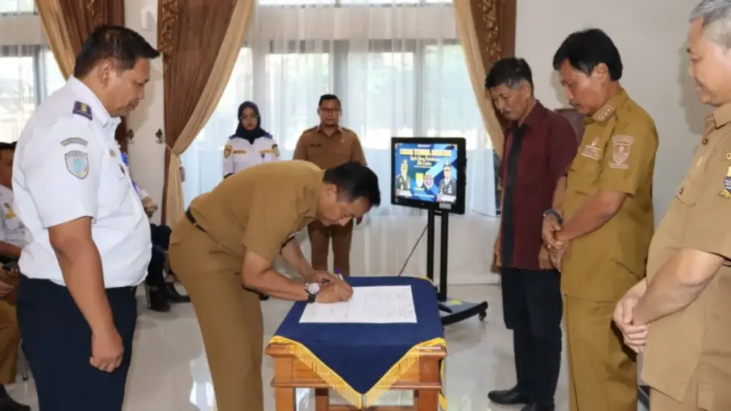 Modernisasi Dishub Kota Cirebon: Ujianto Wahyu Utomo Emban Misi Digitalisasi dan Reformasi PAD Wali-Kota-Cirebon-Effendi-Edo