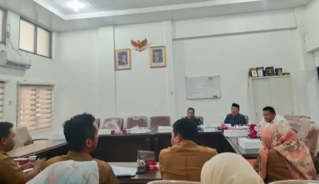 LKPj 2025, DPRD Kabupaten Cirebon Desak DKPP Optimalkan Teknologi Budi Daya dan Stabilisasi Harga Pangan LKPj-2025-Komisi-II-DPRD-Kab-Cirebon