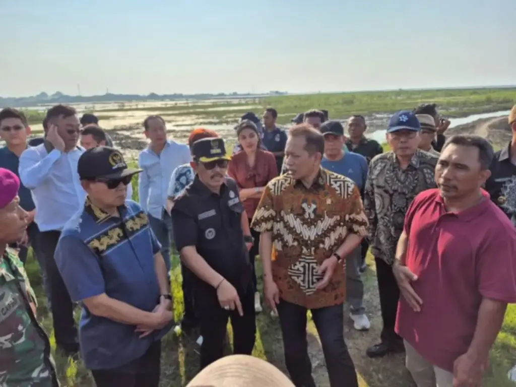 Menteri-Koperasi-Ferry-Joko-Juliantono