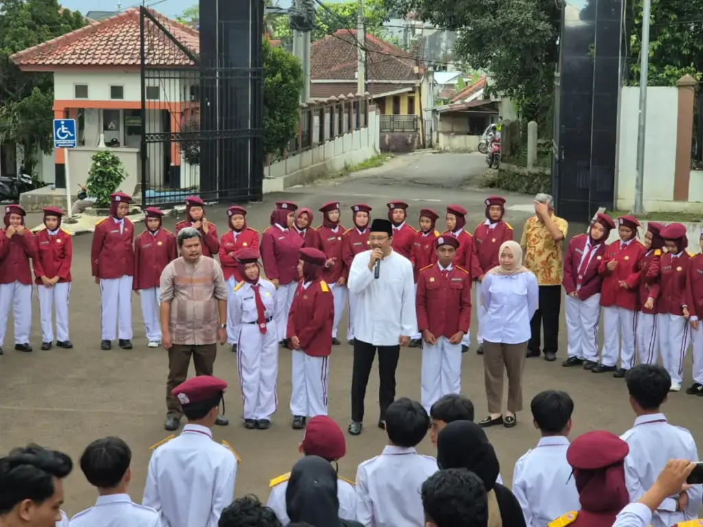 Mensos-Saifullah-Yusuf-Gus-Ipul