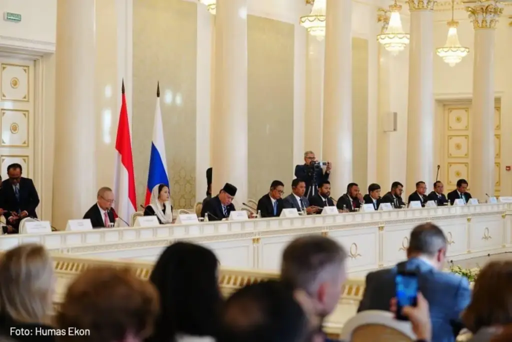 Sinyal Kuat dari Kazan: Rusia Lanjutkan Proyek Raksasa Blok Tuna Juni, Taruhan Kedaulatan di Laut Natuna Utara Pertemuan-Bilateral-Indonesia-Rusia-Blok-Tuna-Natuna-Utara