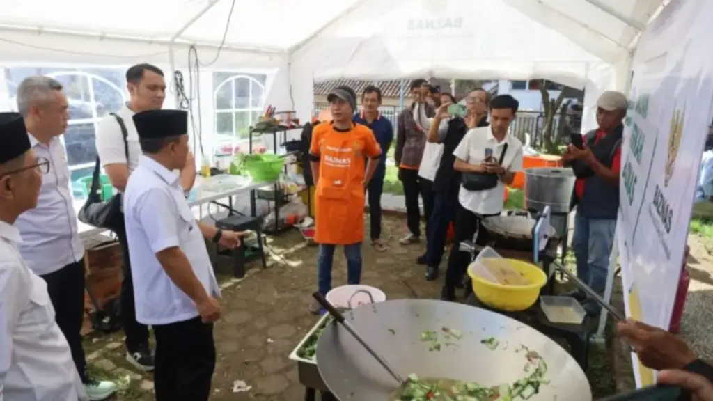 Sinergi Baznas-Pemkab Kuningan, Jaga Tren Penurunan Kemiskinan Lewat Ketahanan Pangan Komunal Bupati-Kuningan-Dian-Rachmat-Yanuar