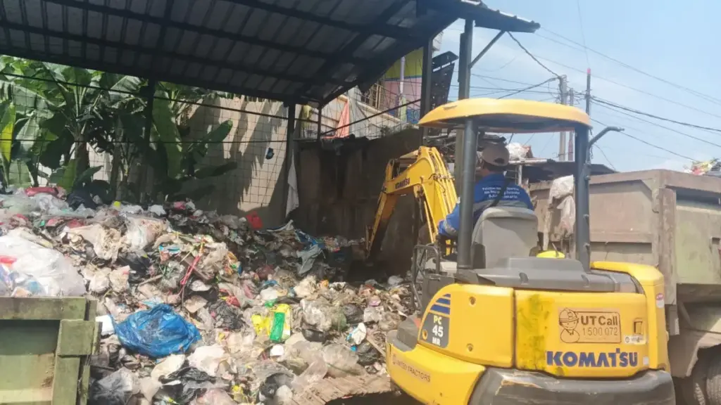 Penanganan-Sampah-DLH-Kab-Cirebon