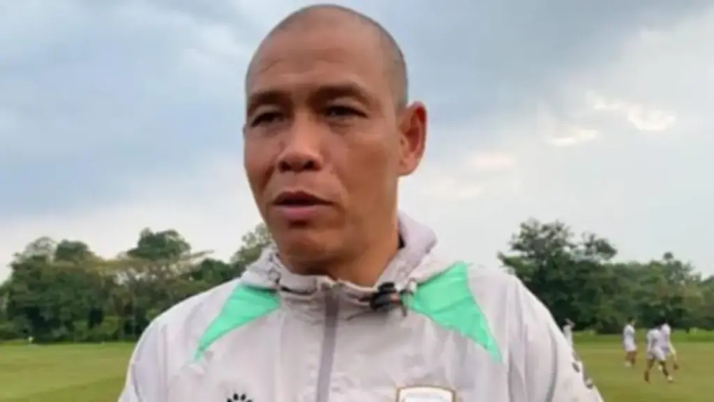 pelatih-timnas-u19-Nova-Arianto