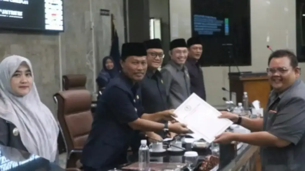 Wali-Kota-Cirebon-Effendi-Edo