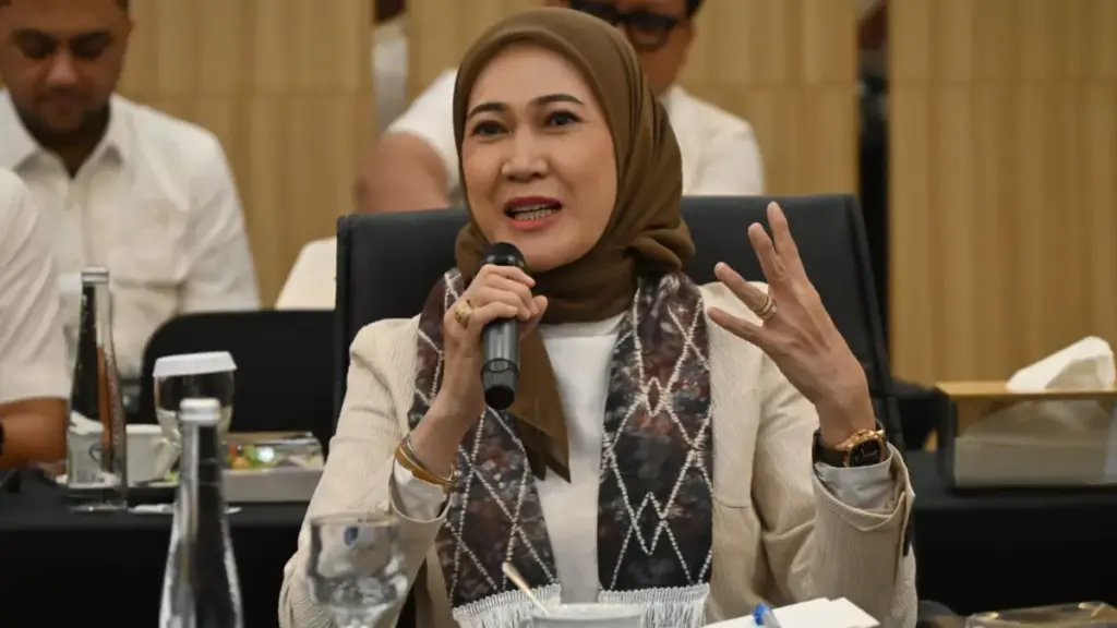 Komisi-X-DPR-RI-Lita-Machfud-Arifin
