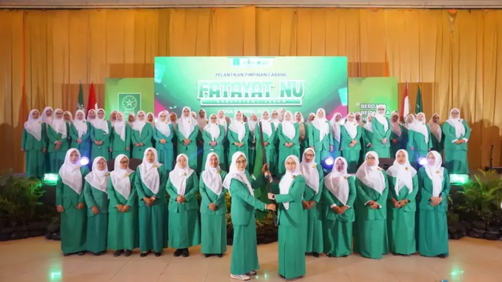 Resmi Dilantik, Fatayat NU Kabupaten Cirebon Teguhkan Kepemimpinan Perempuan dan Siap Hadapi Tantangan Digital Fatayat-NU-Kabupaten-Cirebon