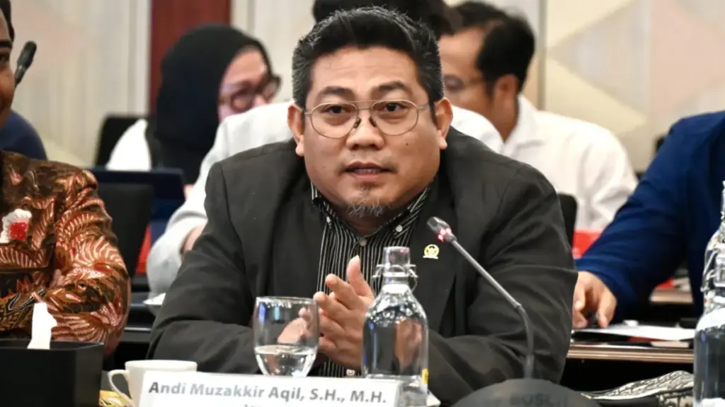 Komisi-XII-DPR-RI-Andi-Muzakkir-Aqil