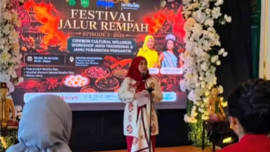 Wakil-Wali-Kota-Cirebon-Siti-Farida-Rosmawati