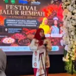 Wakil-Wali-Kota-Cirebon-Siti-Farida-Rosmawati