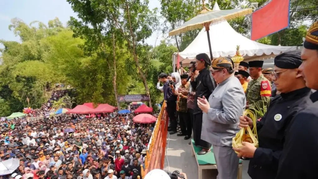 Grebeg-Agung-Andum-Apem-YaaQawiyyu-Jatianom-Klaten