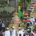 Dari Kata 'Afwun' Jadi Tradisi Jawa: Rahasia Filosofi Apem dan Dakwah Kiai Ageng Gribig Kirab-Gunungan-Apem-tadisi-Grebeg-Yaa-Qawiyyu