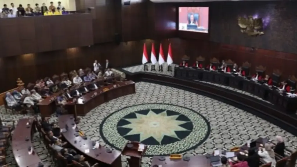 Lampu Merah dari MK, Anggaran Makan Bergizi Gratis Resmi "Diusir" dari Pos Pendidikan 20 Persen! Gedung-Mahkamah-Konstitusi