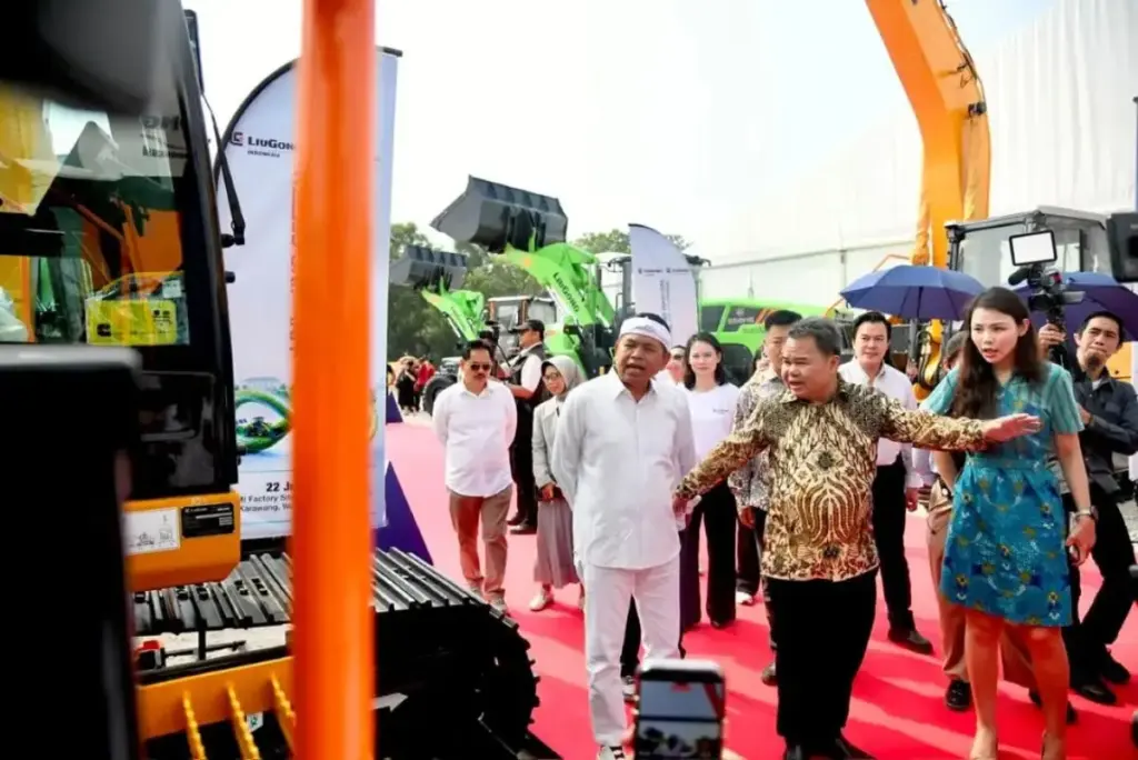 Gubernur-Jawa-Barat-Dedi-Mulyadi