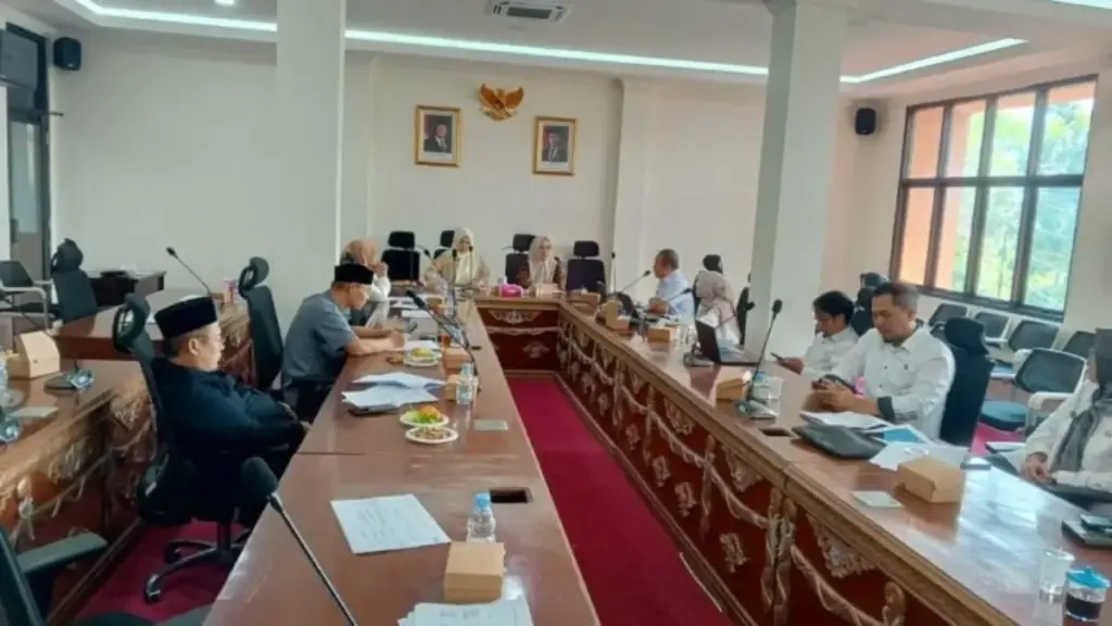 Kunci Pintu Kebocoran Sejak Awal, DPRD Kabupaten Cirebon Gandeng Inspektorat Sisir KUA-PPAS 2027 DPRD-Kabupaten-Cirebon