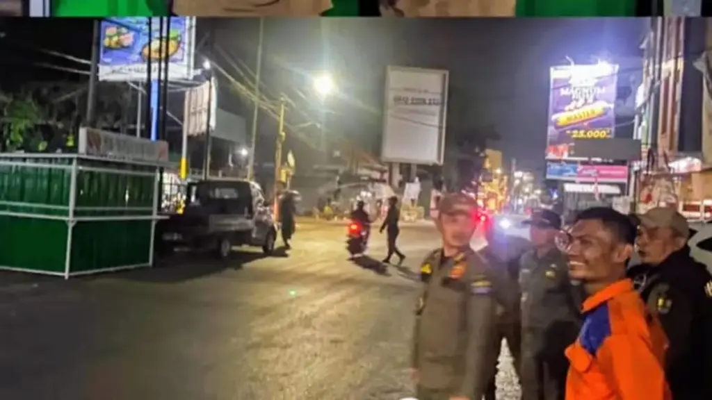 Sarpol-Kota-Cirebon-Patroli-Pengamen