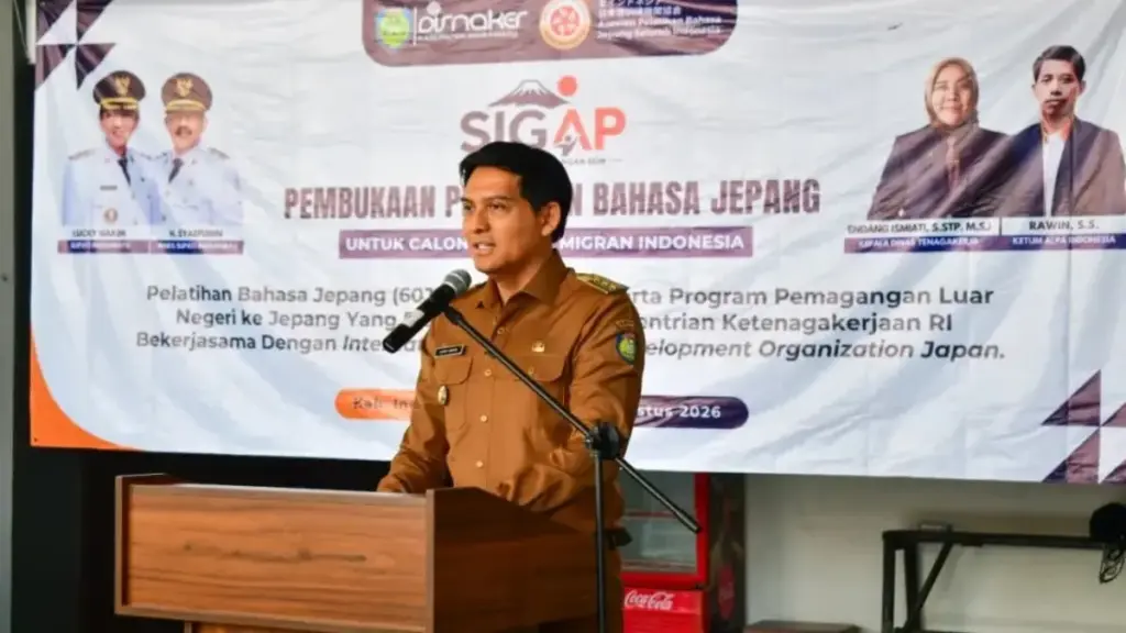 Bupati-Indramayu-Lucky-Hakim
