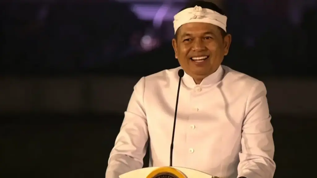 Gubernur-Jawa-Barat-Dedi-Mulyadi